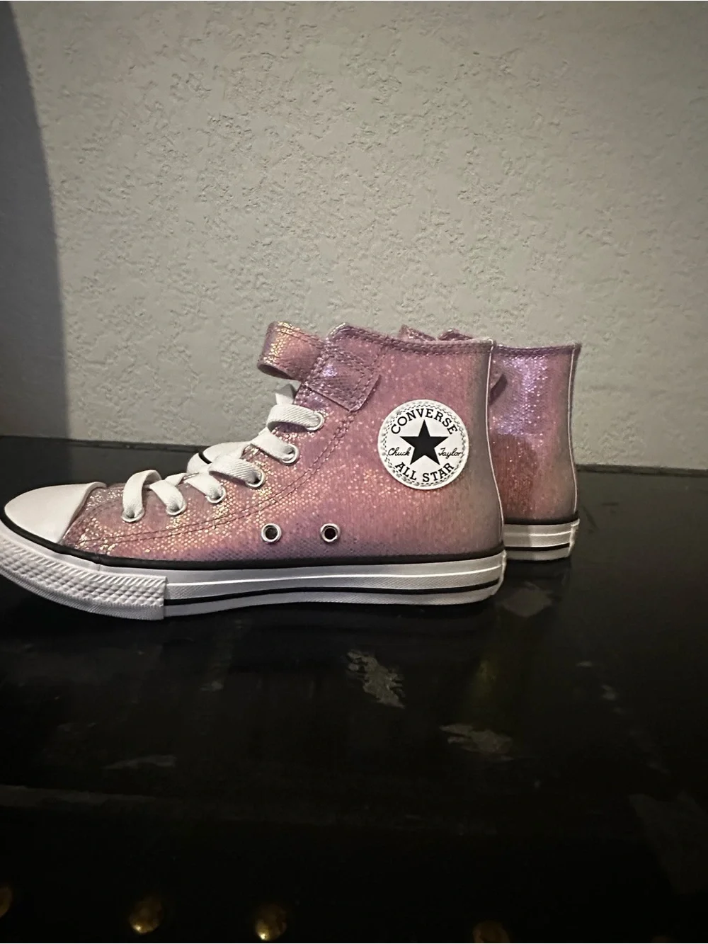 Converse Kids Glitter Canvas Lace-Up Sneakers in Light Purple